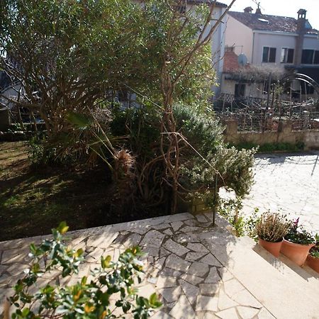 Villa Claudia Beach Apartment Premantura Eksteriør billede