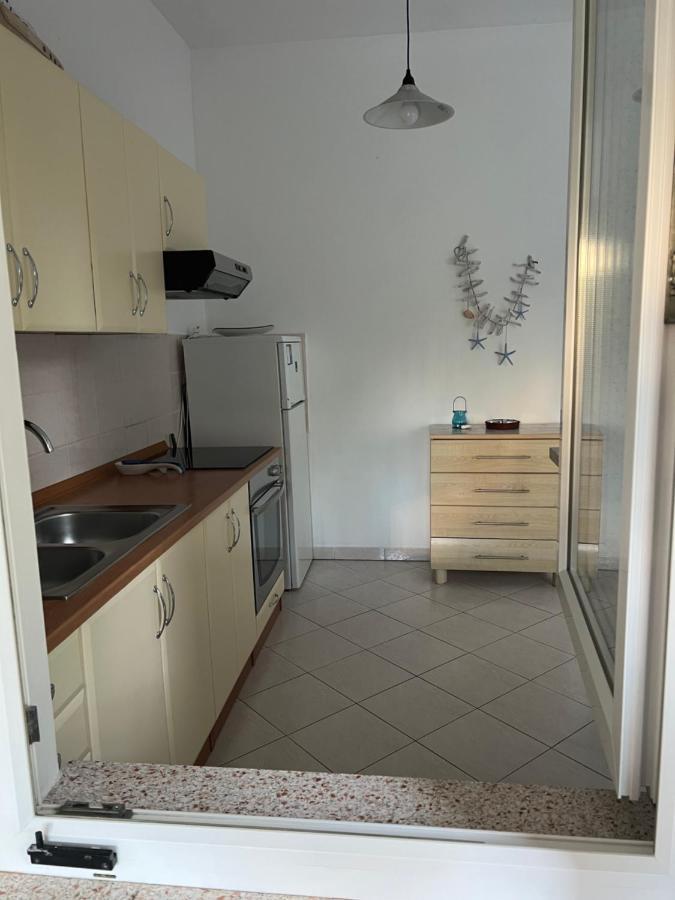 Villa Claudia Beach Apartment Premantura Eksteriør billede